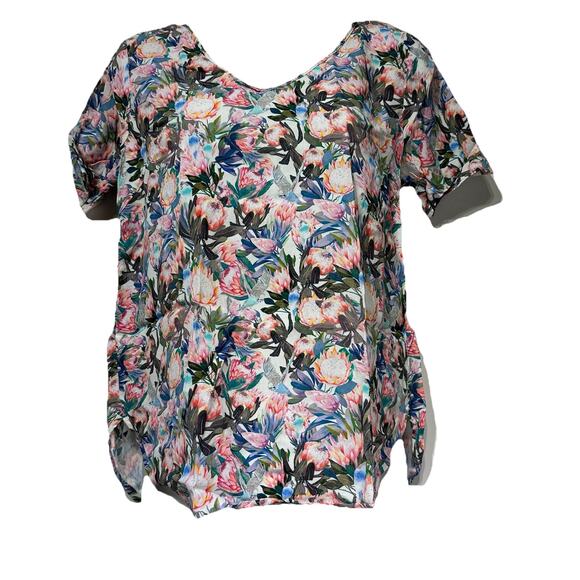 H&M Parakeet Birds Tropical Summer Floral Short Sleeve Top V-Neck Blouse Size 2 - Picture 1 of 8